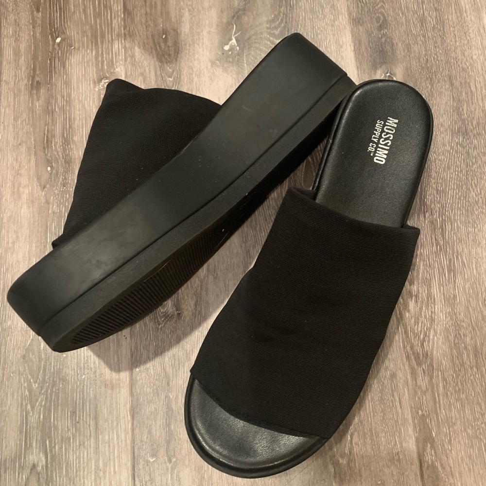 Mossimo Black Platform Sandals